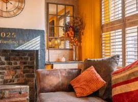 Spa Cottage - Hot Tub, Cold Pod & Sauna