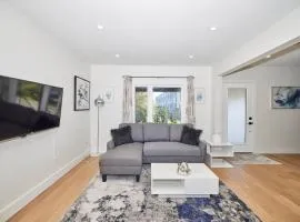 3 Bedroom -Walk to the Falls