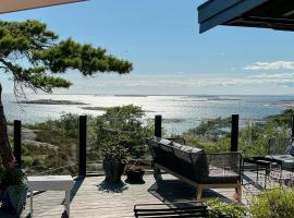 Fantastic Cabin With View Over Ytre Oslofjord，位于格尔斯维克的酒店