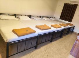 Chandewar Agro Resort，位于Mahad的酒店