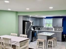 Near horseshoe and Hardrock Casino State line Escape 4 Bedroom 3 bathroom，位于哈蒙德的海滩酒店