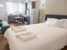 Γκαρσονιέρα 1 δίπλα στη θάλασσα!，位于安迪基拉的酒店