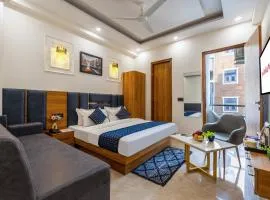 Hotel The King Palace Free Pick up From Nizamuddin Railway Station