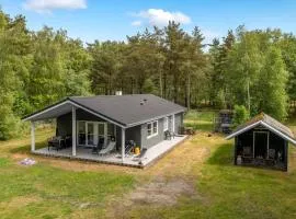 Holiday Home Bæver - 1km from the sea by Interhome