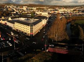 莱特肯尼登站楼酒店，位于莱特肯尼的酒店