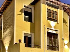 Villa Olas y Llamas. Ciudad, mar y naturaleza.，位于桑坦德的酒店