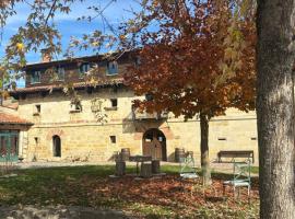 Hotel-Posada Fuentes Carrionas，位于Camasobres的酒店