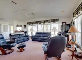 Lady Lake House with Lanai and Community Pool!