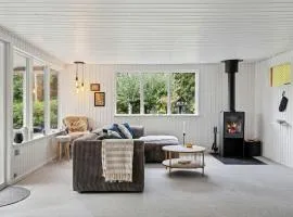 Holiday Home With Creative Space Near Glesborg