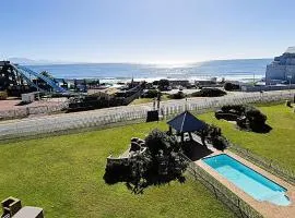 59 De Valle, Diaz Beach