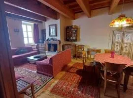 Apartment with fireplace near the Vauban City