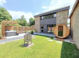 L'école Buissonnière - Suite Bien-être 2 personnes，位于维尔雅尔姆的酒店