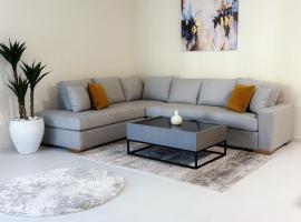 C Beirut Hotel & Apartments，位于Al Ḩārah的酒店