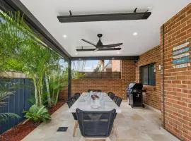 Coledale Beach Escape - Modern Comfort by the Sea