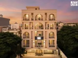 StayVista Residences near Cyber City Hub with Gym & Air Purifier