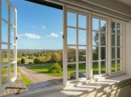 Kenn Valley View - Free Parking - Free Wi-Fi - On Site Bar and Restaurant
