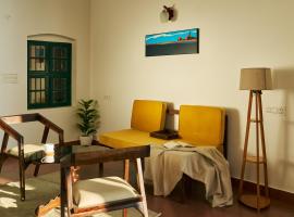 Nila by Raho - Secluded Villa with Estate View，位于西达普尔的酒店