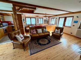 AGRITURISMO FARE BIO，位于塔尔维西奥的酒店