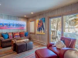 Andora Alpine Retreat - 2BD in downtown Ketchum