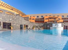 Hotel Arena Castillo，位于卡勒达德福斯特的酒店