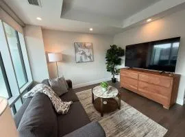 Modern & spotless 1 BR downtown with 6 appliances