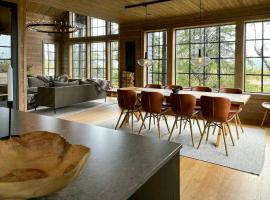 Mountain Cabin With Views Over Jämtland's Expanse，位于Storhågna的酒店