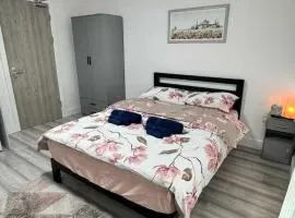 Explore Cardiff - Stylish Studio Apartment Near City Centre