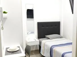 Habitacion con entrada independiente y aire acondicionado, Centro Piura