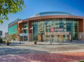 Entire Suite - Downtown Moncton - Long-Stay Deals