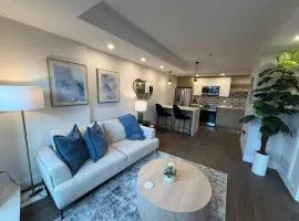 Bright 1 BR with waterview and 6 appliances