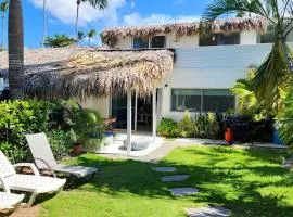 BEACH FRONT 3 Bedroom Villa with Pool Sleeps 7