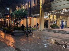 Centro Zapopan，位于Cedro的酒店