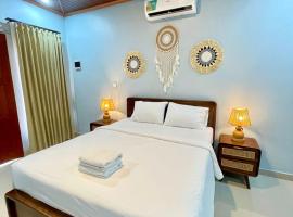 Golden Beach Hotel Lombok，位于Pulau Gilipoh的酒店