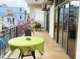 Belle Mare Apartment