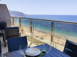 Panoramic Luxury Apartment Benidorm，位于贝尼多姆的酒店