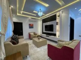 HOMEWORTH SPACES - Shortlet Apartmemt