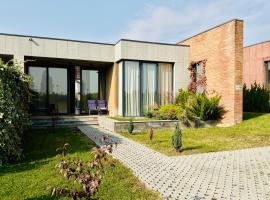 Ambassadori kachreti Golf Resort, Villa 10，位于Stantsiya Kachreti的海滩酒店