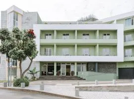 欧罗莫尼斯酒店