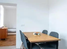 Urban NEST apartment - FREE Parking & Central