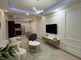 Candymore apartment，位于佛维斯的酒店