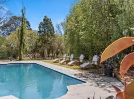 Raygold Park Equestrian Accommodation plus Pool House