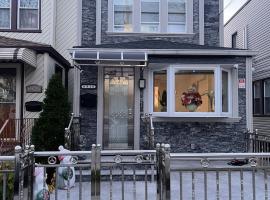 Amazing private single family house，位于Glendale的自助式住宿