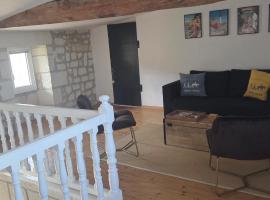 La Demeure des Artistes - Quartier historique，位于桑特的酒店