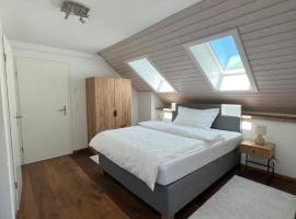 Gasthaus zum Freihof，位于Engi的带停车场的酒店