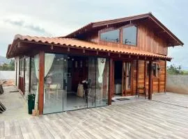 Casa de Madeira Encantadora