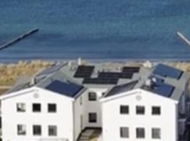 Fewo Paul，位于格洛韦的酒店