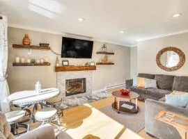 Walk to Giant Steps and Hot Tub Brian Head Condo!