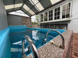 Villa Pool Path to Tortuguero，位于Barrio Palermo的酒店