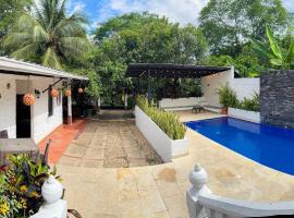Villa Clara Casa Campestre, Piscina, Naturaleza, Paseo de Río,位于梅尔加的酒店