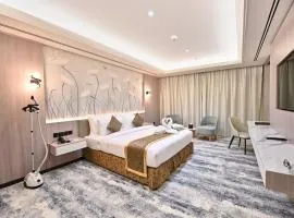 Pavilion Palace Hotel